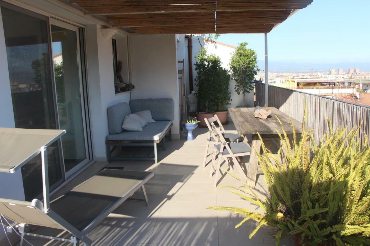 Ferienwohnung Mini Attico Panoramico Con Terrazza Cagliari Exterior foto